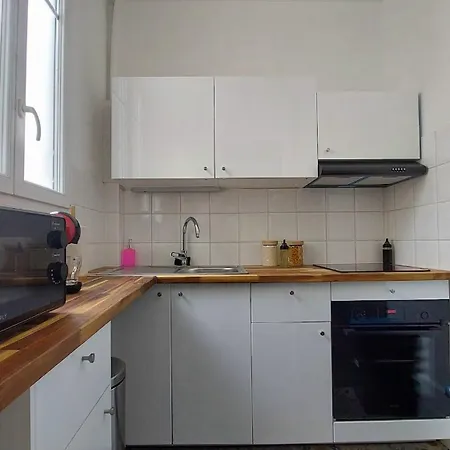 Au Coeur De La Cite Des Sacres Reims
