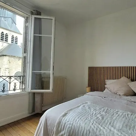 Appartement Au Coeur De La Cite Des Sacres