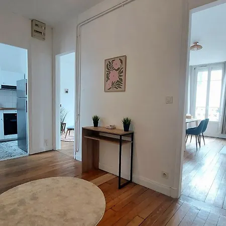 Appartement Au Coeur De La Cite Des Sacres *